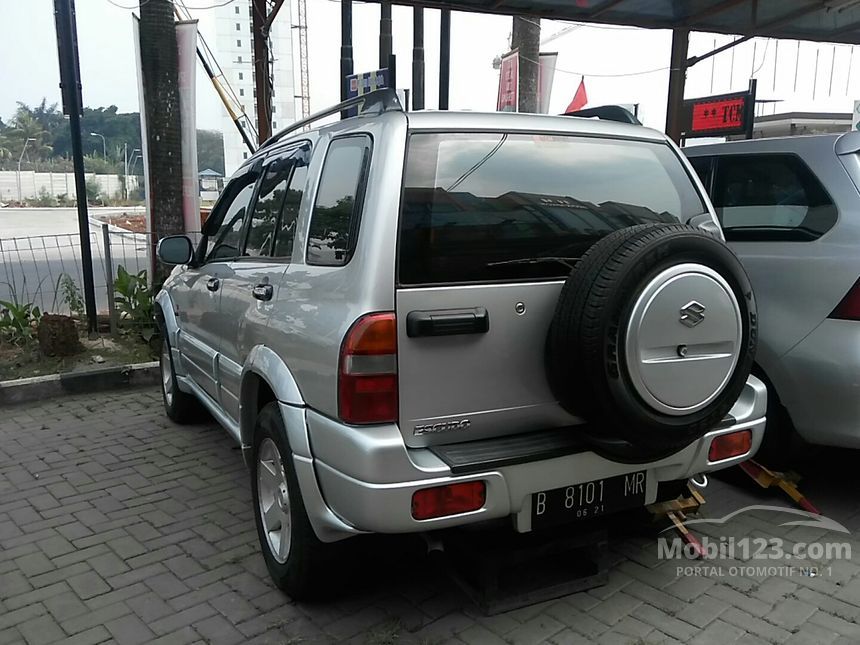Jual Mobil Suzuki Escudo 2001 SQ 2.0 di Banten Automatic 