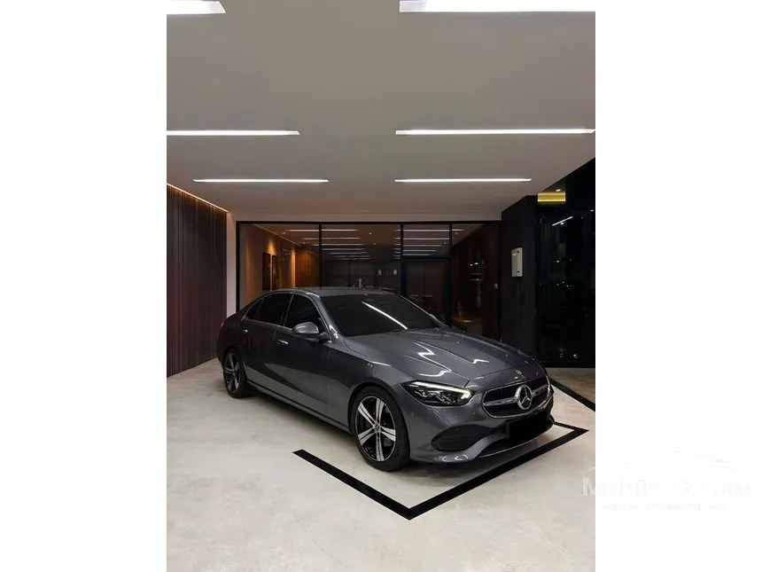 2022 Mercedes-Benz C200 Avantgarde Line Sedan