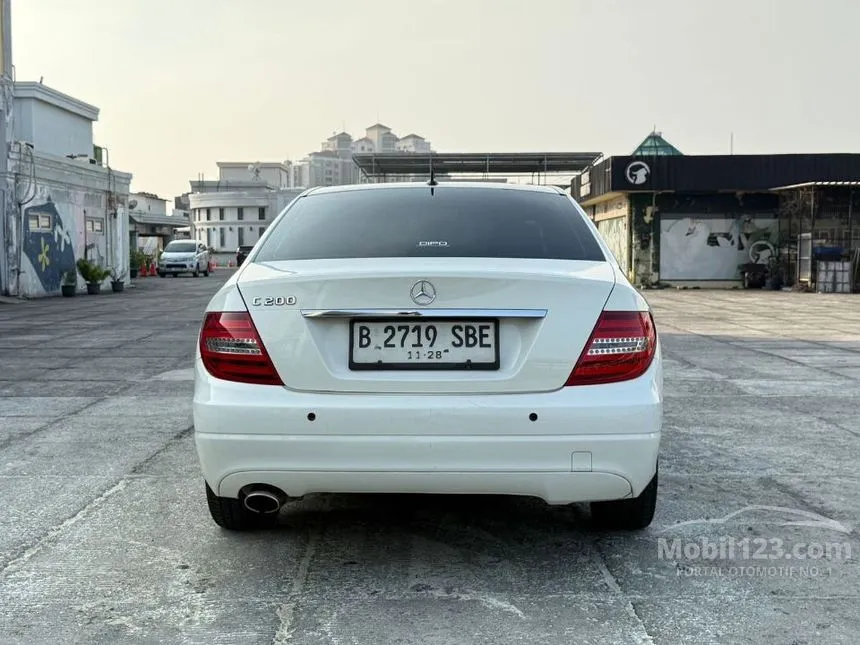 2013 Mercedes-Benz C200 Avantgarde CGI Sedan