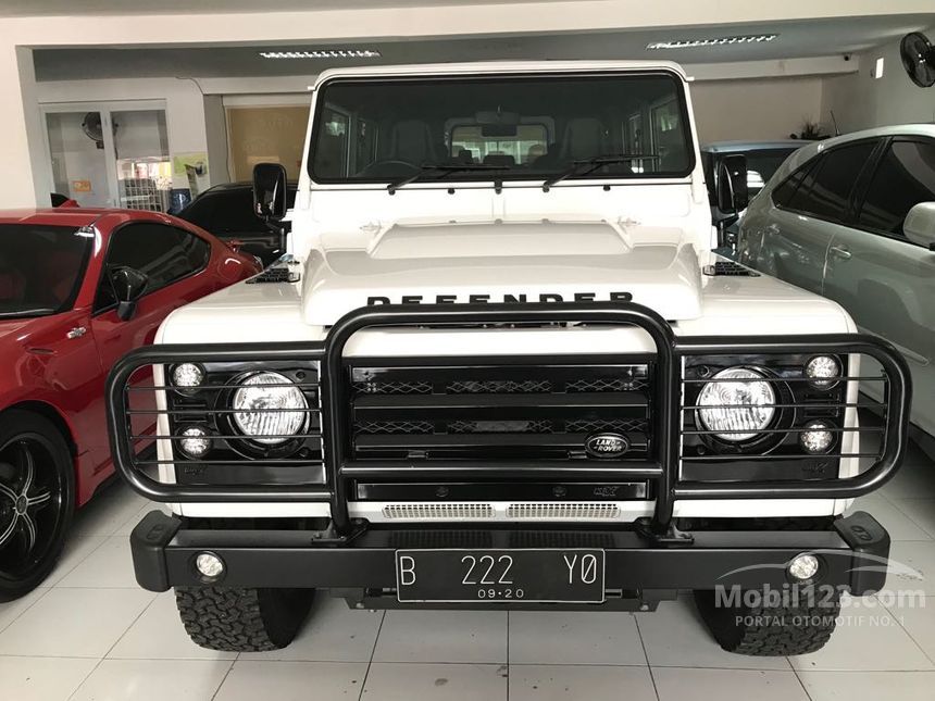 Jual Mobil Land Rover Defender 2015 90 2.2 di DKI Jakarta 