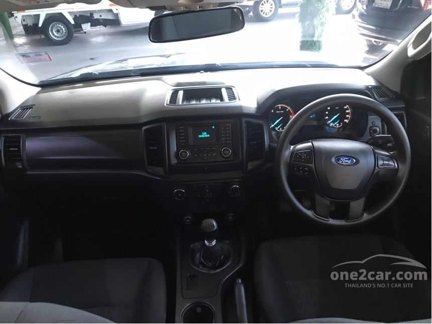 Ford Ranger 2019 XLT 2.2 in กรุงเทพและปริมณฑล Manual Pickup สีเทา for