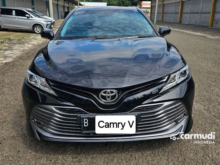 2020 Toyota Camry V Sedan