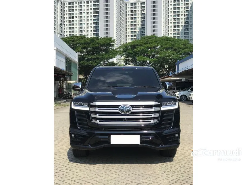 2024 Toyota Land Cruiser 300 VX-R SUV