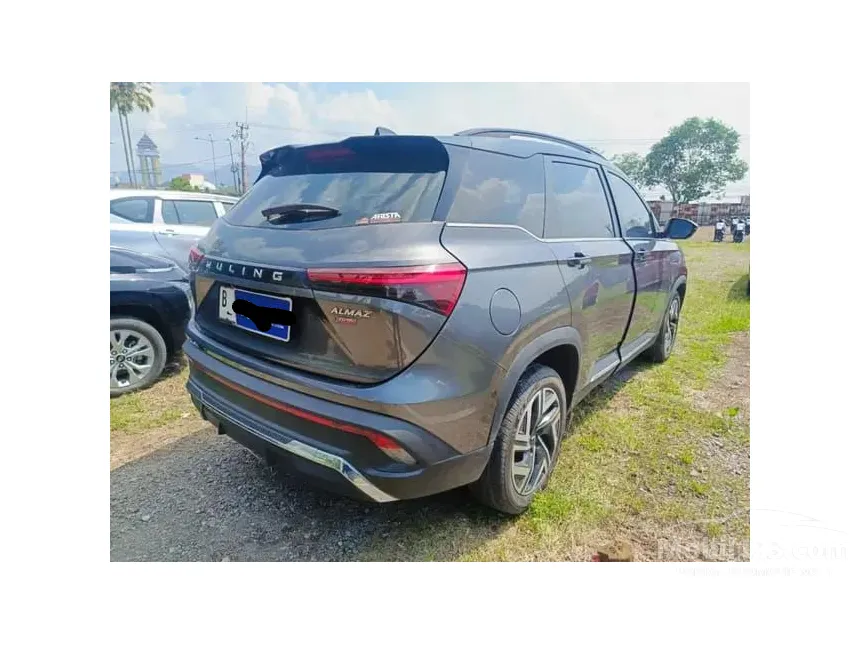 2023 Wuling Almaz RS Pro SUV