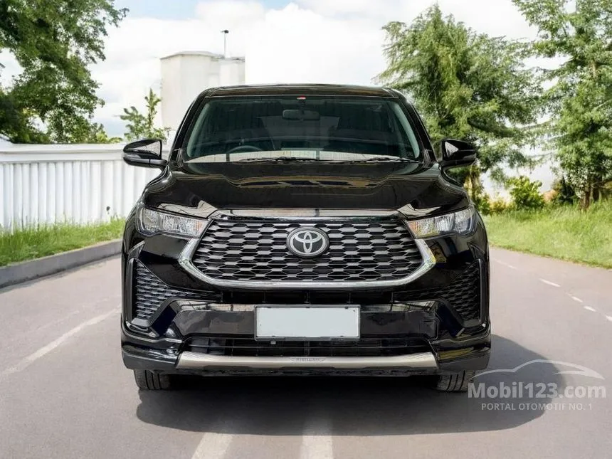 Jual Mobil Toyota Kijang Innova Zenix 2022 G (Premium Color) 2.0 di Jawa Timur Automatic MPV Hitam Rp 405.000.000