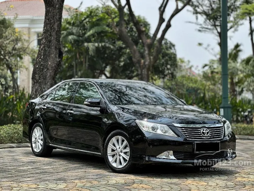 Jual Mobil Toyota Camry 2014 V 2.5 di Banten Automatic Sedan Hitam Rp 190.000.000