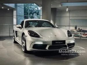 2025 Porsche 718 2.0 Cayman Coupe