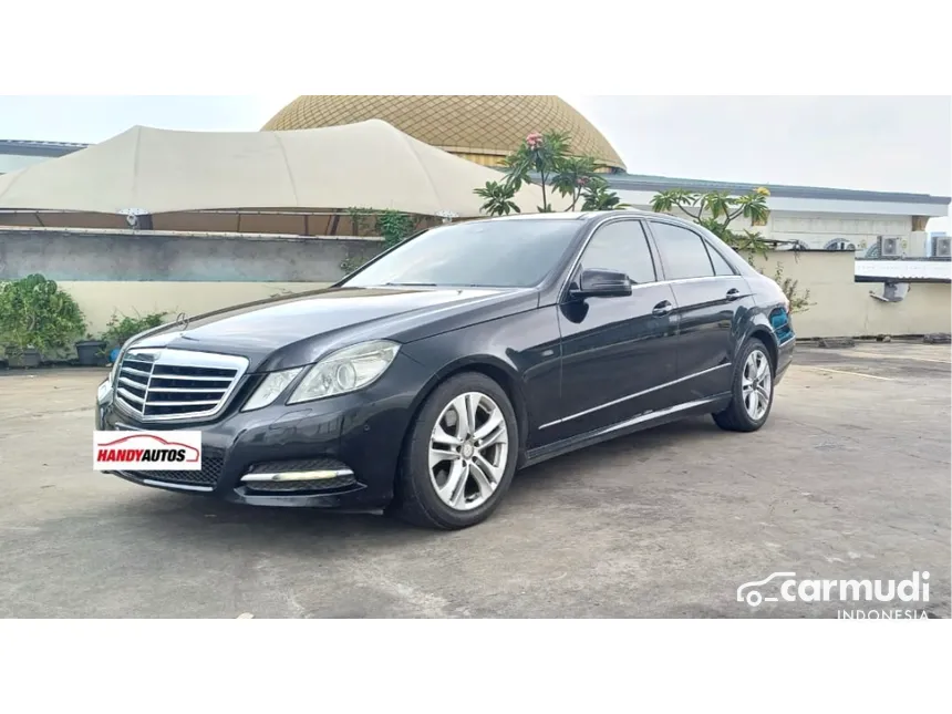 2011 Mercedes-Benz E300 Avantgarde AMG Sedan