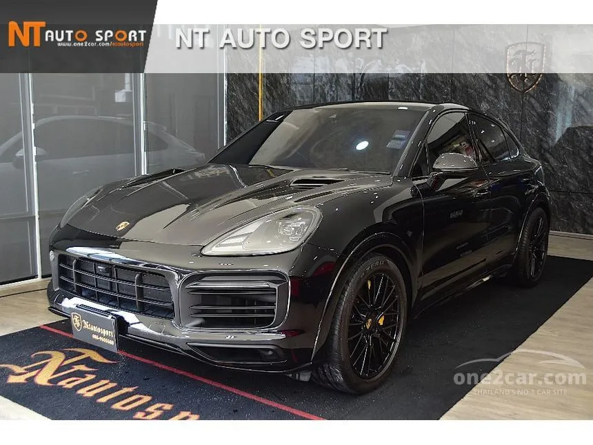 2023 Porsche CAYENNE GTS SUV