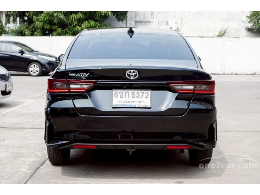 2024 Toyota Yaris Ativ Smart Sedan