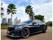 2017 Mercedes-Benz C300 2.0 AMG Sedan