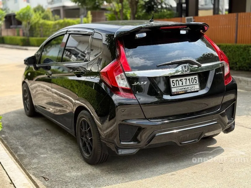 2016 Honda JAZZ V+ Hatchback