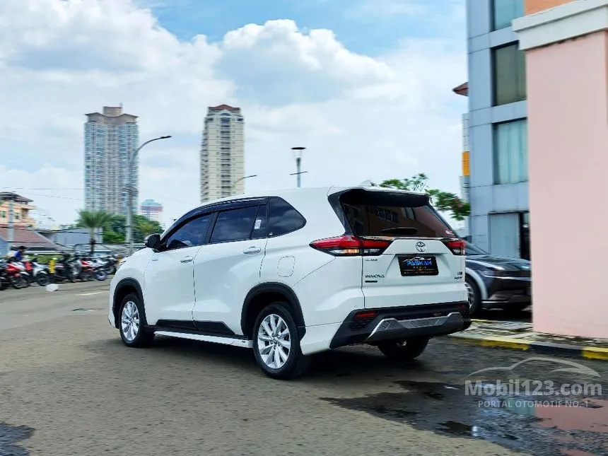 2024 Toyota Kijang Innova Zenix V HV Modellista (Non Premium Color) MPV