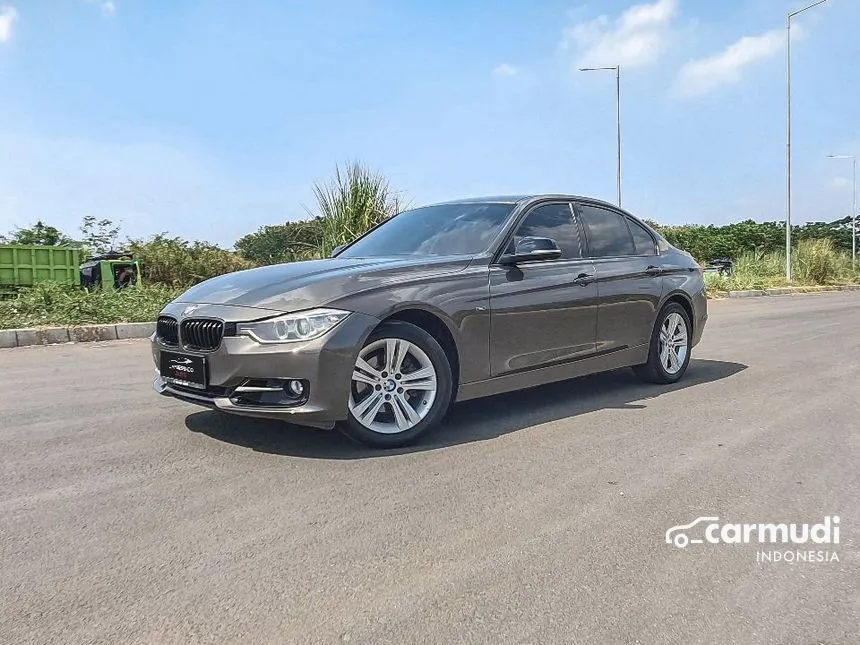 2013 BMW 320i Sport Sedan