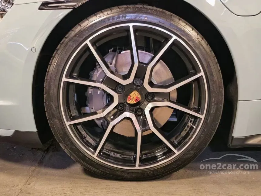2025 Porsche Taycan 4S Sedan
