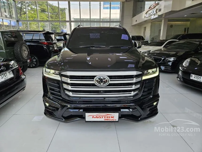 2025 Toyota Land Cruiser 300 VX-R (Premium Colour) SUV