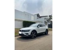 2017 Volkswagen Tiguan 1.4 TSI SUV White on Black Odo 50 Rb (TERMURAH)