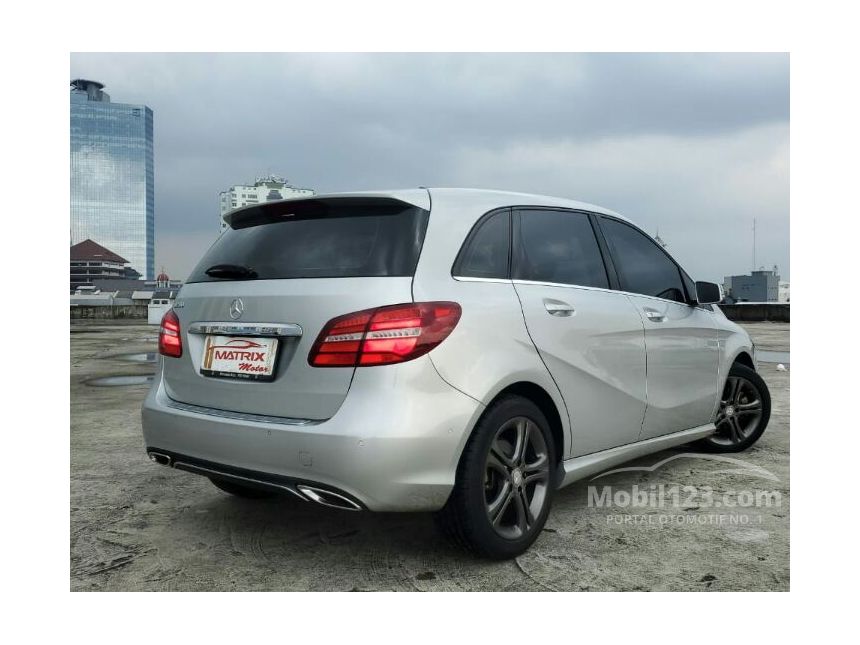 Jual Mobil Mercedes-Benz B200 2016 Urban 1.6 Di DKI Jakarta Automatic ...