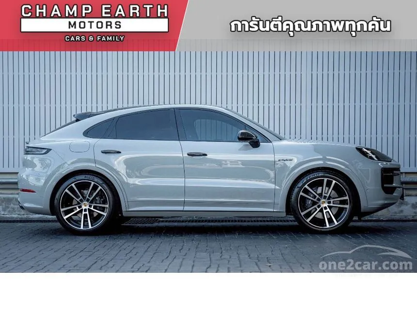 2026 Porsche CAYENNE E-Hybrid SUV