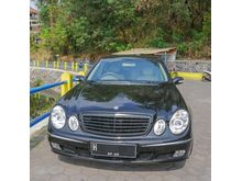 2004 Mercedes-Benz E240 2.6 Sedan