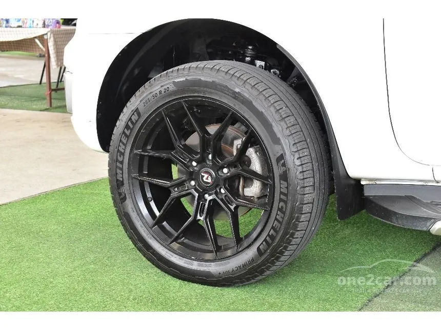 2022 Ford EVEREST Titanium+ SUV