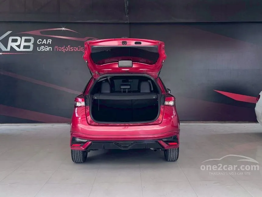 2022 Toyota YARIS Sport Hatchback