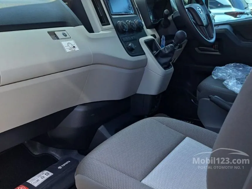2024 Toyota Hiace Premio Van