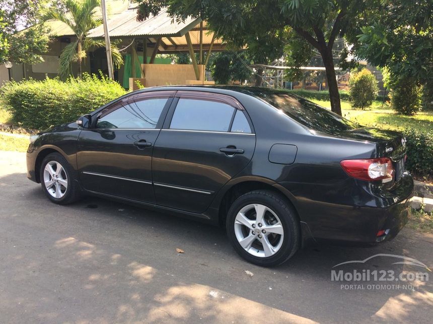 Jual Mobil  Toyota  Corolla  Altis  2010  V 2 0 di Jawa Barat 