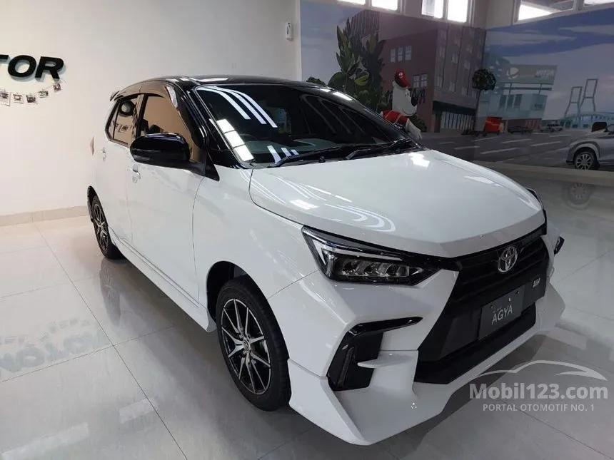 Jual Mobil Toyota Agya 2023 GR Sport 1.2 di Jawa Timur Automatic Hatchback Putih Rp 226.000.000