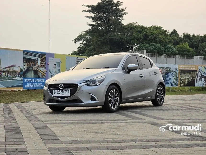 Jual Mobil Mazda 2 2018 R 1.5 di Banten Automatic Hatchback Silver Rp 179.000.000