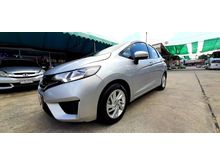 2015 Honda Jazz 1.5 (ปี 14-18) V i-VTEC Hatchback AT