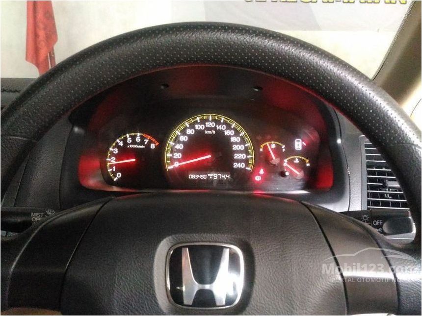 2003 Honda Accord VTi Sedan