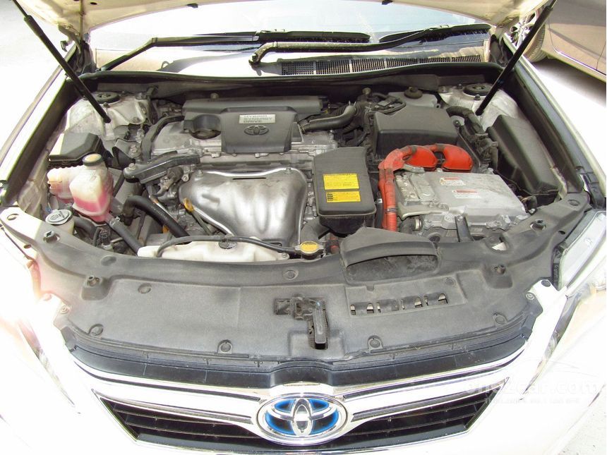 2012 Toyota Camry Hybrid Sedan