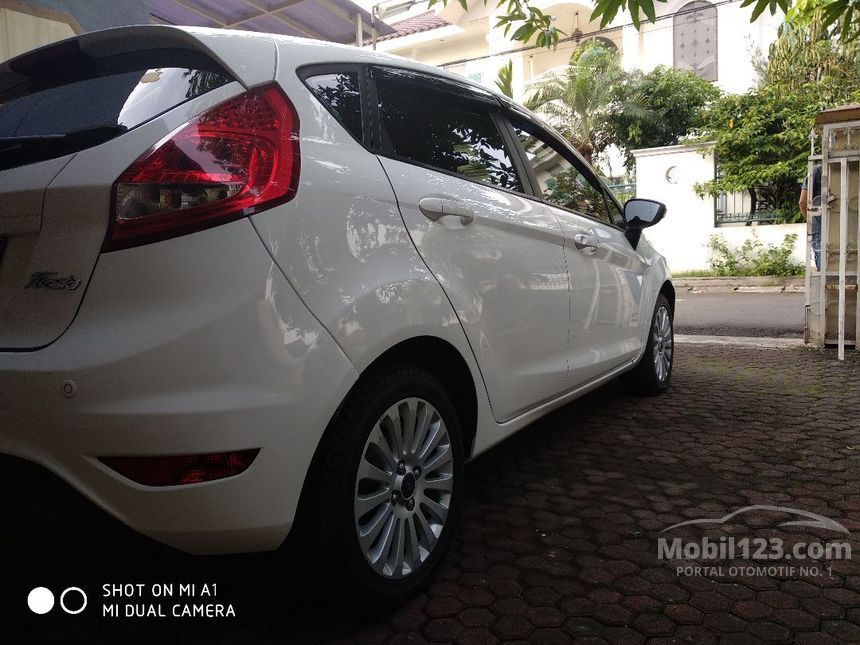 Jual Mobil  Ford  Fiesta  2013 Trend 1 4 di Jawa  Barat  Manual 