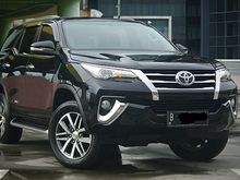 2017 Toyota Fortuner 2.7 SRZ Luxury Black Km 28rb Like New Condition!!!