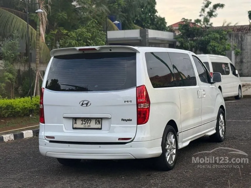 2014 Hyundai H-1 Royale (Petrol) Next Generation MPV