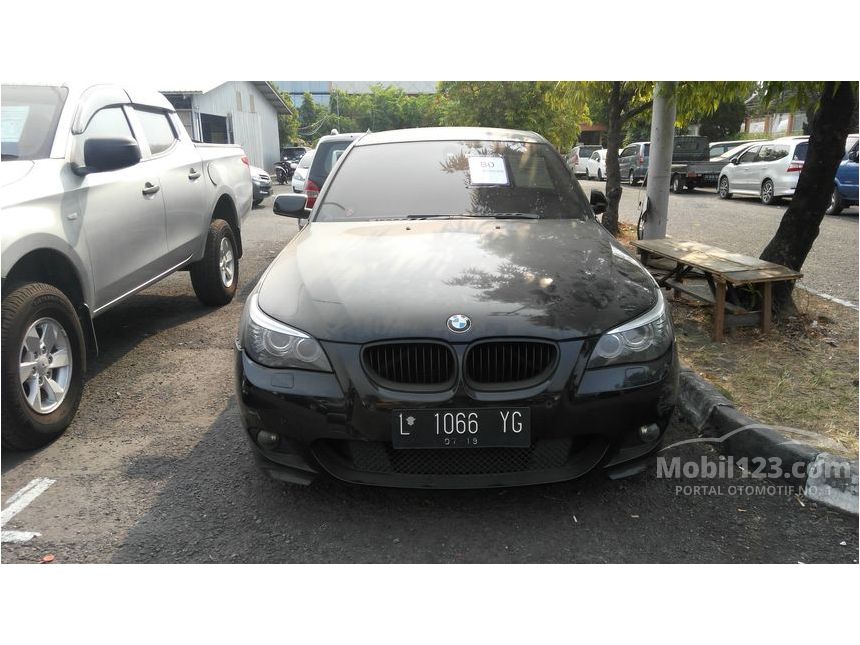 Jual Mobil  BMW  523i 2008 E60  2 5 di Jawa Timur Automatic 