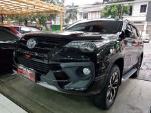 2019 Toyota Fortuner 2.4 TRD AT Plat D BLACK