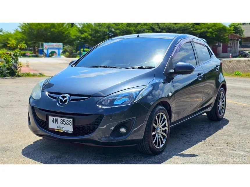 2012 Mazda 2 Elegance Groove Sedan