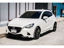 2015 Mazda 2 1.3 (ปี 15-18) Sports Standard Hatchback AT