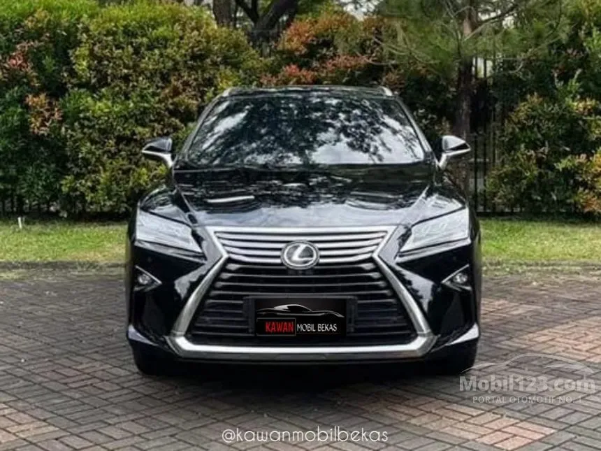 Jual Mobil Lexus RX 200t 2016 Luxury 2.0 di Banten Automatic SUV Hitam Rp 599.000.000