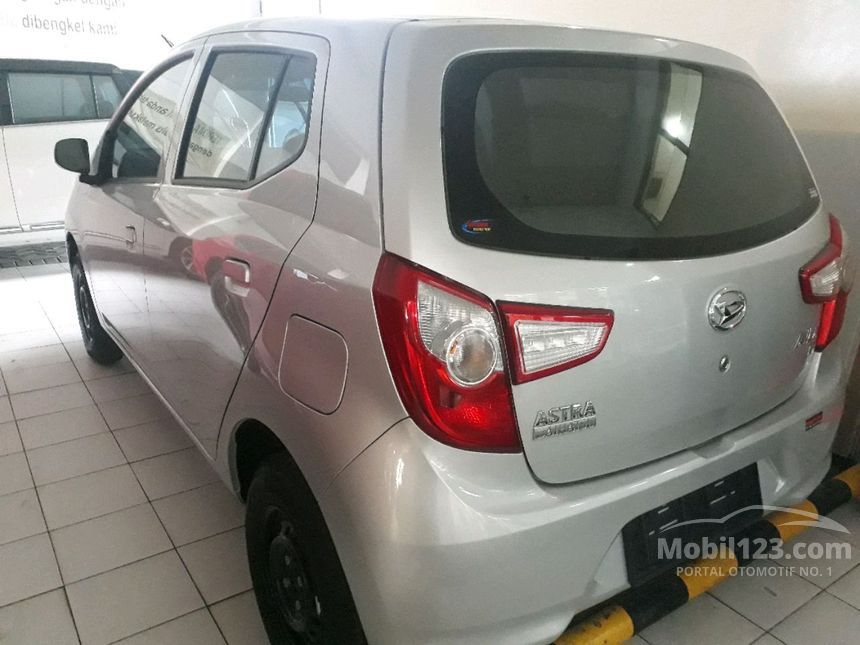 Jual Mobil  Daihatsu  Ayla  2021 M 1 0 di Jawa  Timur  