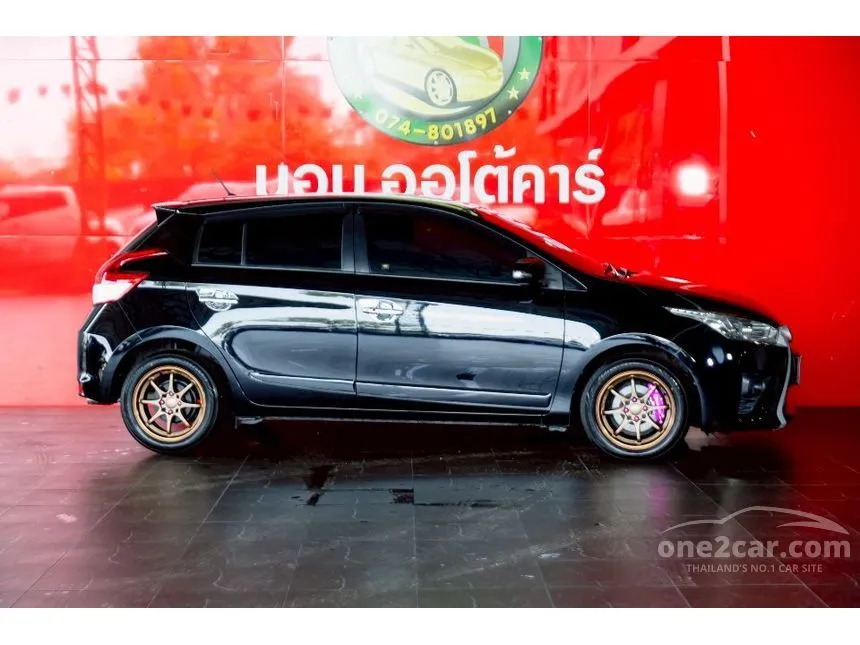 2014 Toyota YARIS G Hatchback