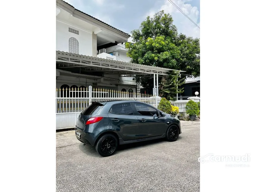 2011 Mazda 2 R Hatchback