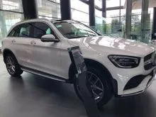 2022 Mercedes-Benz GLC200 2.0 Night Edition AMG Line SUV ( READY STOCK )