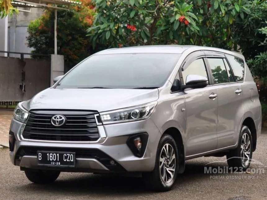 Jual Mobil Toyota Kijang Innova 2020 V 2.0 di Banten Automatic MPV Silver Rp 310.000.000