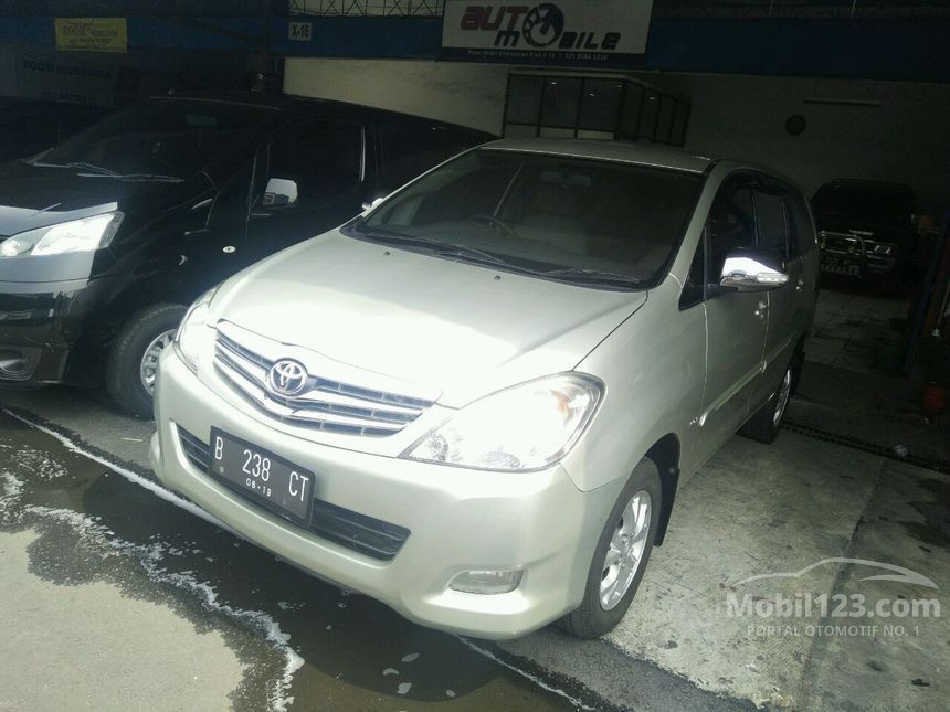 Jual Mobil Toyota Kijang Innova 2010 G 2.0 di DKI Jakarta 