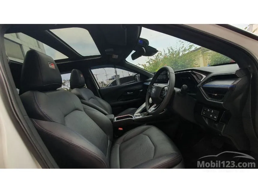 2024 Toyota Yaris Cross S with GR Parts Aero Pkg SUV
