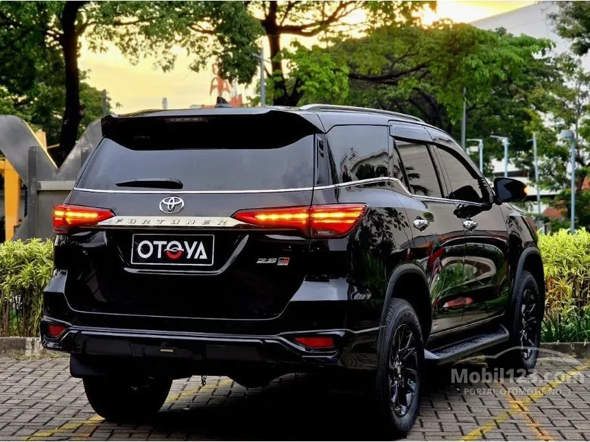 2023 Toyota Fortuner GR Sport 4X2 SUV