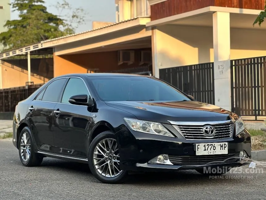 2013 Toyota Camry V Sedan